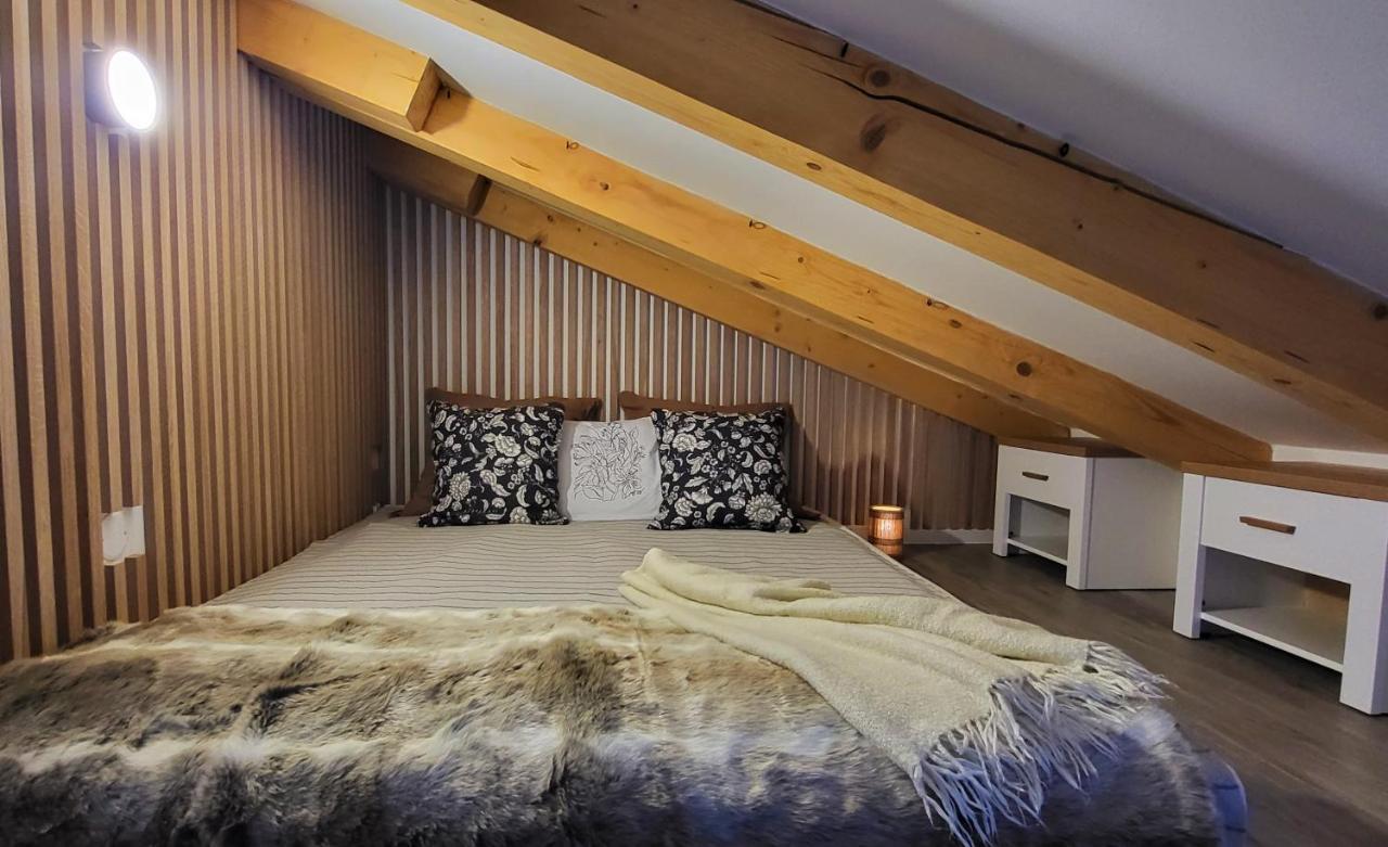 Апартаменты Loft Rezidence Vista Рокицани Экстерьер фото